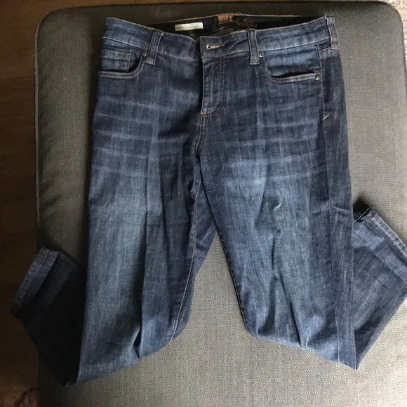 Women’s Capri Jeans-