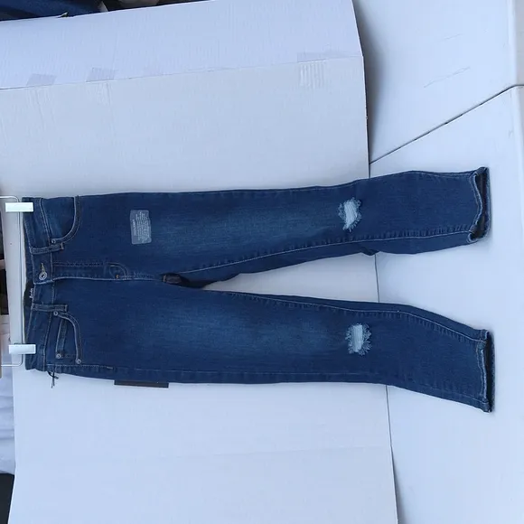 Bardot skinny jeans size 25
          
      NWT