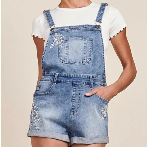 BB DAKOTA Soren Overalls ! Embroidered Shortalls perfect for upcoming spring ☀️