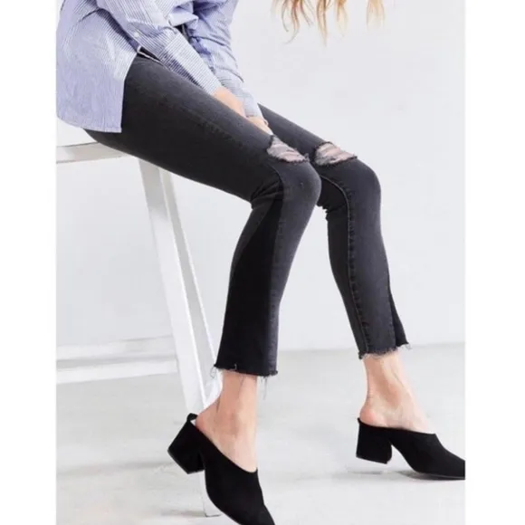 BDG • Twig High Rise Cropped Two Tone Black Jeans