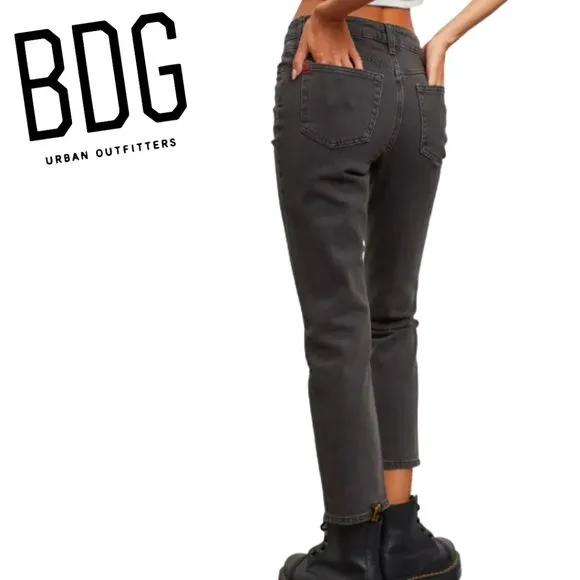 NWT BDG Jeans PAX Black Wash High Rise Size 32 Button Fly Denim Raw Hem Wide Leg
          
      Boutique