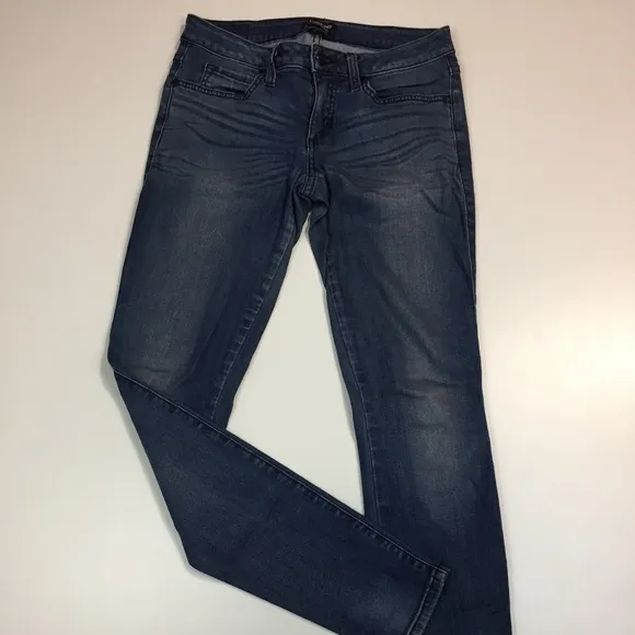 BEBE Women Sz 27 Medium Wash Slim Fit Skinny Jeans