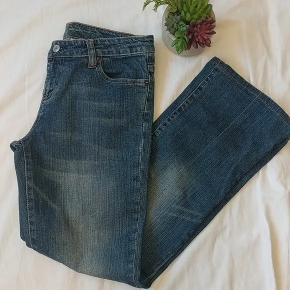 Bebe straight jeans sz 30