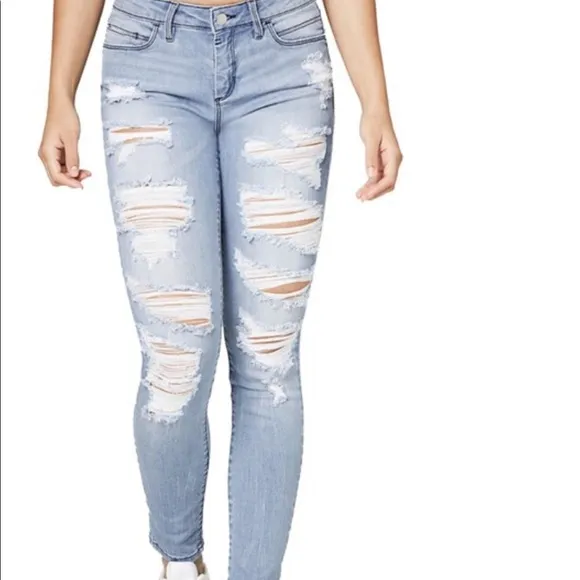 Bebe heartbreaker distressed
          
      NWT