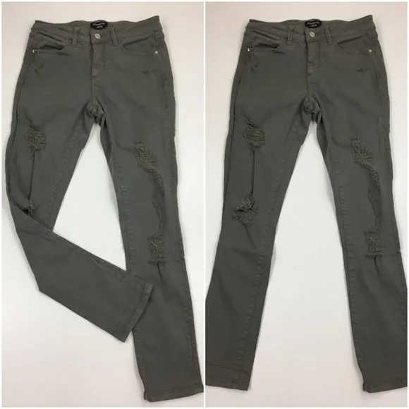 BEBE Gray Distressed Logo Hardware 5 Pocket Slim Fit Skinny Jeans