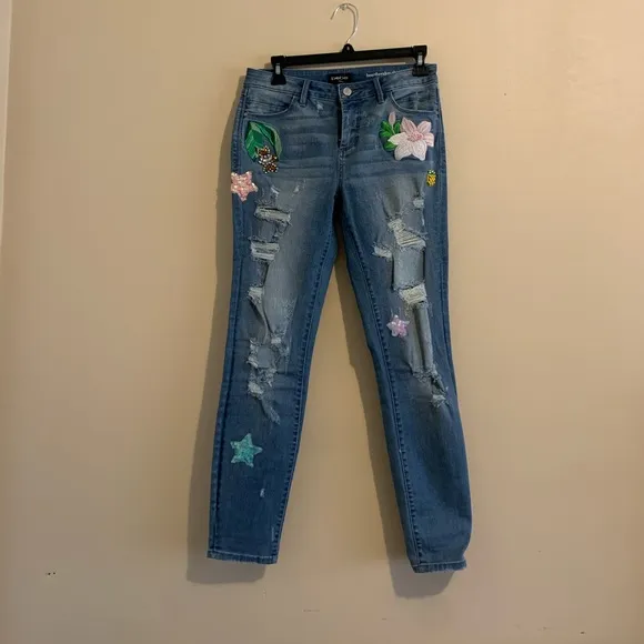 Bebe heartbreaker embroidered jeans