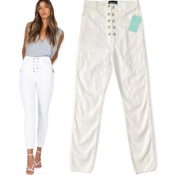 Black Orchid Los Angeles NWT Snow White High Waisted Bridget Double Button Jeans
          
      NWT