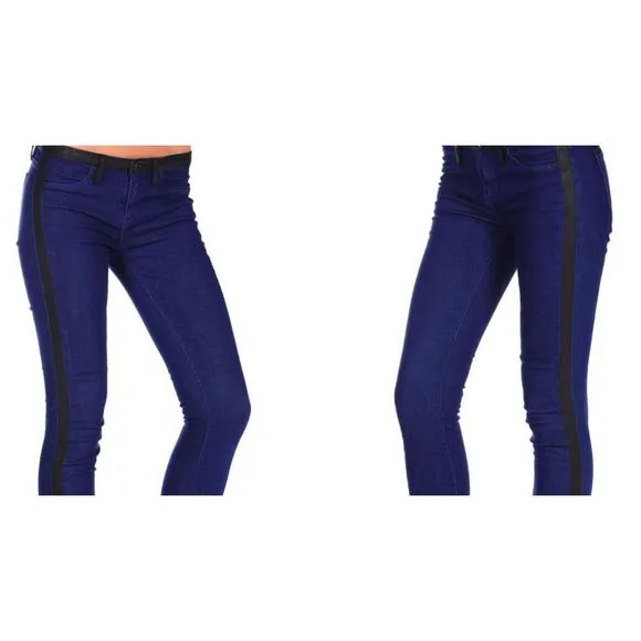 NWT BLANKNYC LOVE & THEFT JEANS
          
      NWT