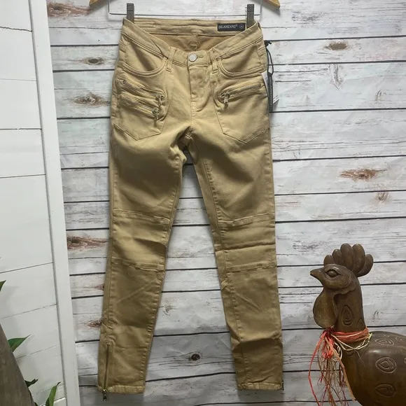 BlankNYC Utility Skinny Jeans Pants Size 26 Tan Zipper Ankles Knee Patches NWT
          
      NWT