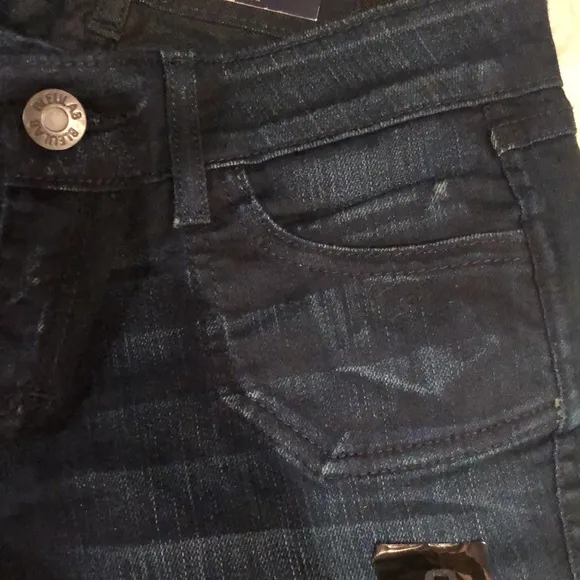 NWT BLEULAB PORKCHOP SKINNY REVERSIBLE Jean
          
      Boutique