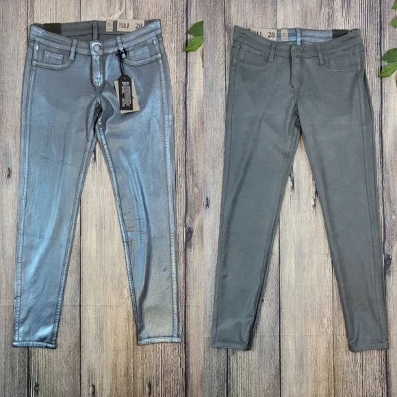 BleuLab NWT Reversible Collection Detour Leggings in Gray Suede Bleu Mercury
          
      NWT
