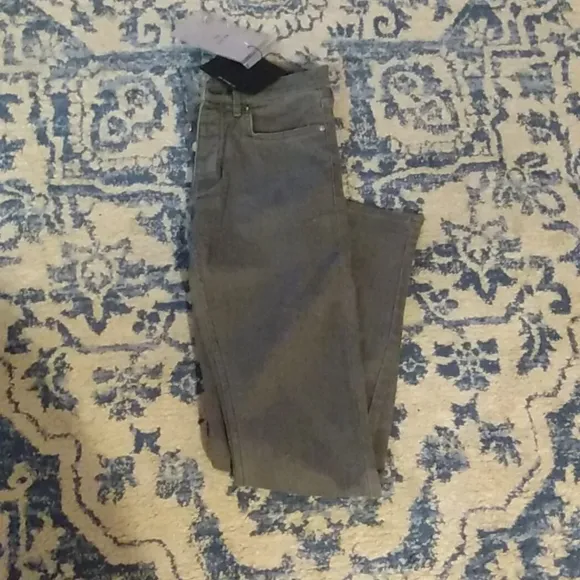 Blk Dnm gray wash jeans 25 nwt
          
      NWT