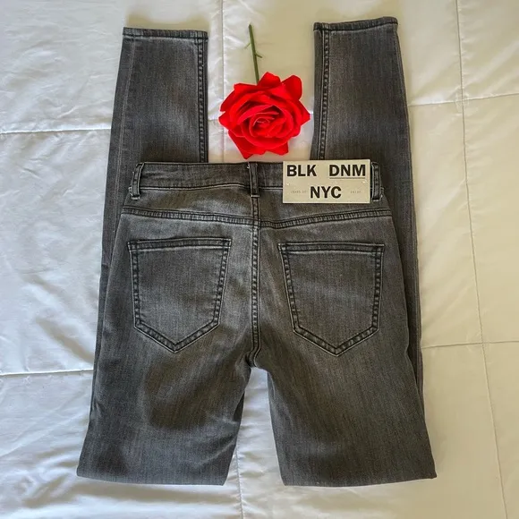 BLK DNM high waist skinny jeans in collier black
          
      Boutique