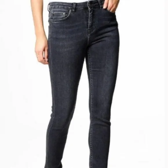 BLK DNM Skinny Jeans 22 Irwin Grey Size 25/30
          
      NWT