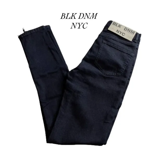 BLK DNM NYC Blue Denim Mid-Rise Zipper Cuffs Skinny Jeans 4 NWT Size 24 Reg
          
      NWT