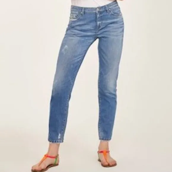 Blue Revival Medium Positano Wash Quinn Jeans
          
      NWT