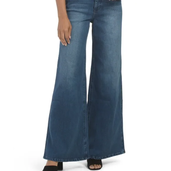 BLUE REVIVAL High Rise Wide Leg Jeans
          
      NWT