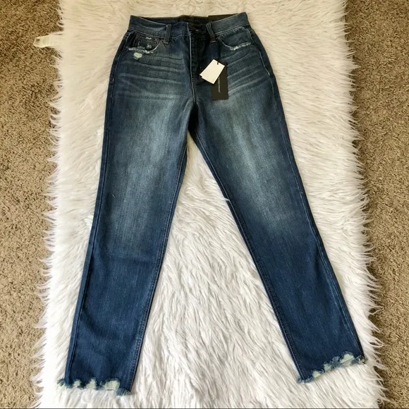 Blue Revival piper high rise straight leg jeans 26
          
      NWT
