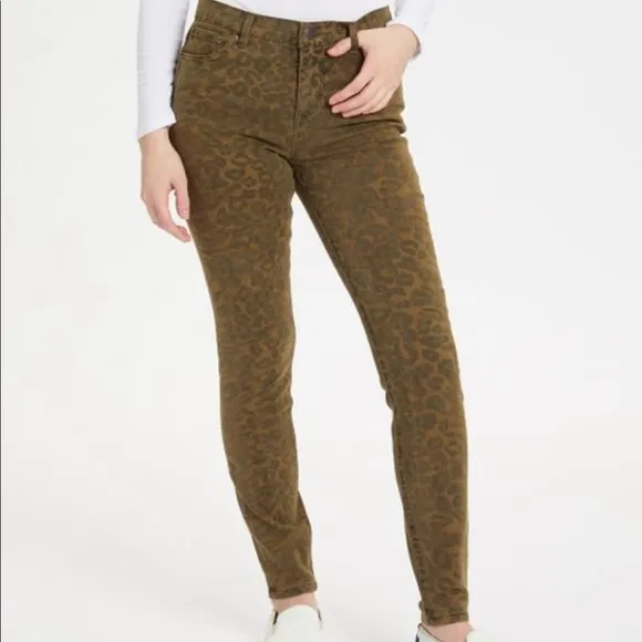 Blue Revival Leopard Print Mid Rise Tiger On the Prowl Boho Skinny Jeans
          
      NWT
