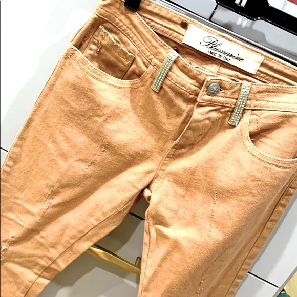 Brand New Authentic Blumarine beige jeans/ pants.
          
      NWT