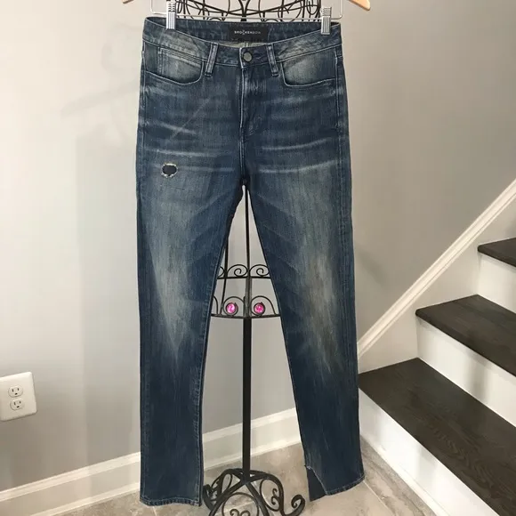 Brockenbow Woman’s Jeans Pants Size 25 NWT
          
      NWT