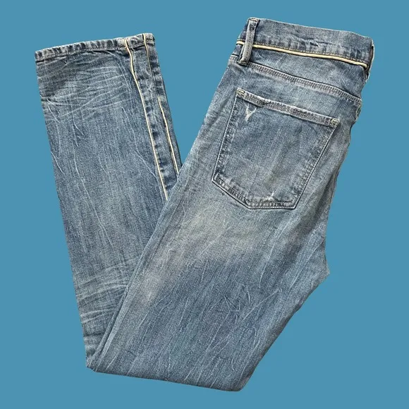 EUC Brockenbow Charlotte Boyfriend Intemporel Style Jeans Medium Wash - Size 28