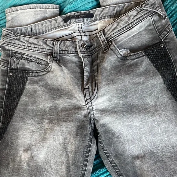 Skinny jeans