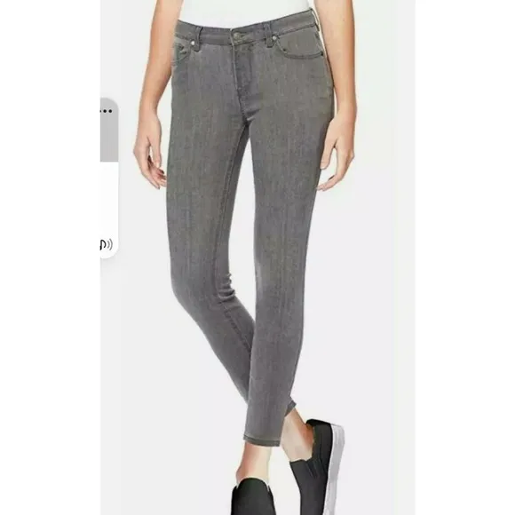 Buffalo David Bitton Women's Mid-Rise Capri Jeans
          
      NWT