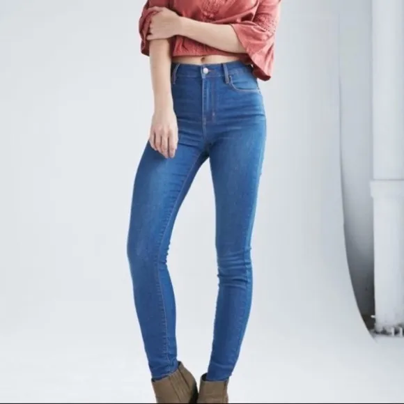 Bullhead Denim Co. High Rise Skinniest Jean Size 3
