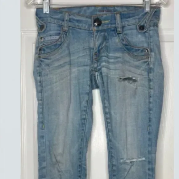 Woman BURBERRY BLUE LABEL crop Distressed Denim Jeans Sz 23 X 22