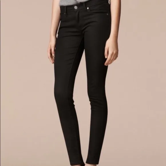 Burberry Black Skinny Low Rise Jeans Size 25
          
      NWT