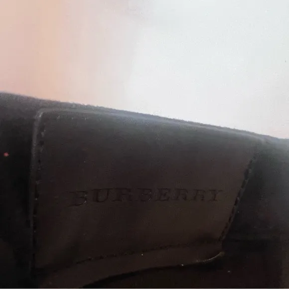 Burberry black jeans logo