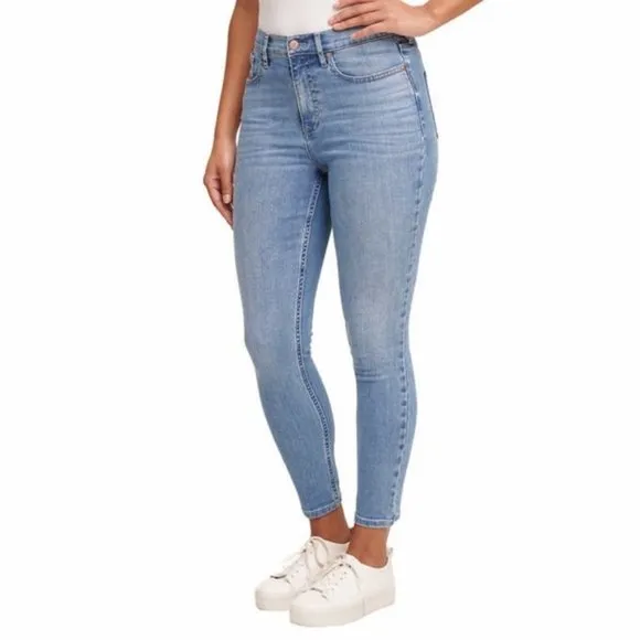 NWT CALVIN KLEIN JEAN High-Rise Skinny Jean
          
      NWT