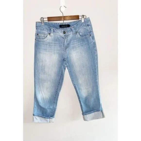 Calvin Klein Jeans Womens Size 8 Cuffed Cropped Boyfriend Style Light Denim CK