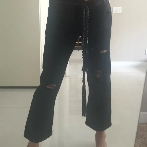 Boyfriend Jeans with Rips & Leather Belt