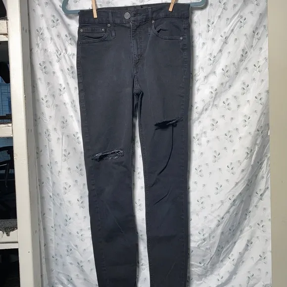 Calvin Rucker - 28 women’s high rise skinny crop black distressed jeans