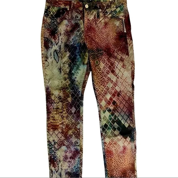 𝅺CALVIN Rucker Women’s Heartbreaker Water snake Rainbow Jean Size 31 *Hemmed