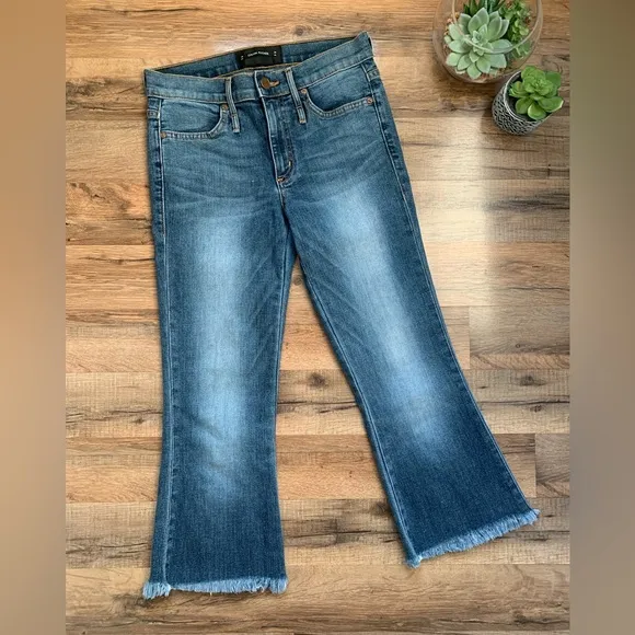 Calvin Rucker True Love Flare  Cropped Flare Jeans  Size-27 EUC Raw Hem