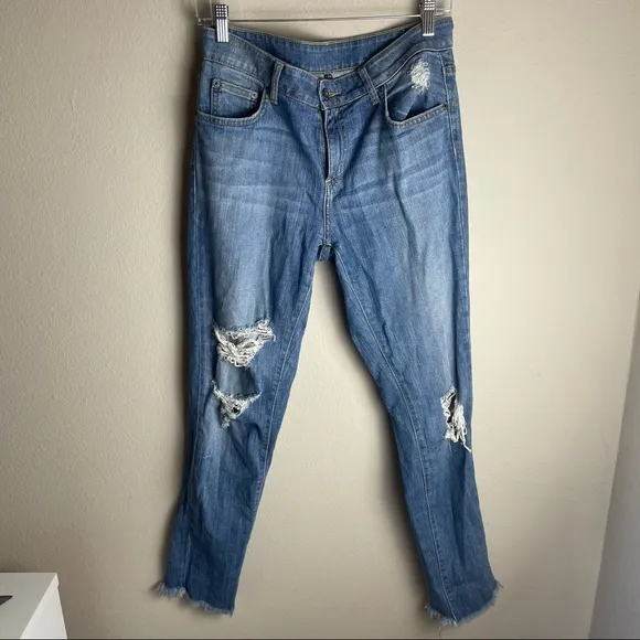 Carmar Distressed Jeans