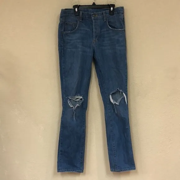 Carmar womans straight leg boyfriend Distressed Jeans size 29