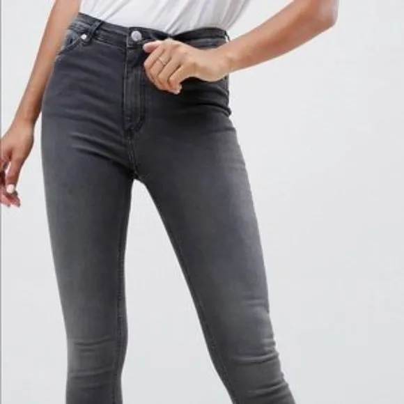 Cheap Monday High snap jeans  25/32