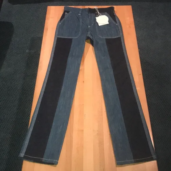 Women’s Chloe jeans
          
      NWT