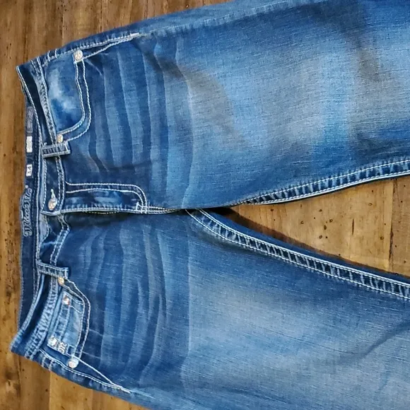 Miss Me 34 waist 32 length