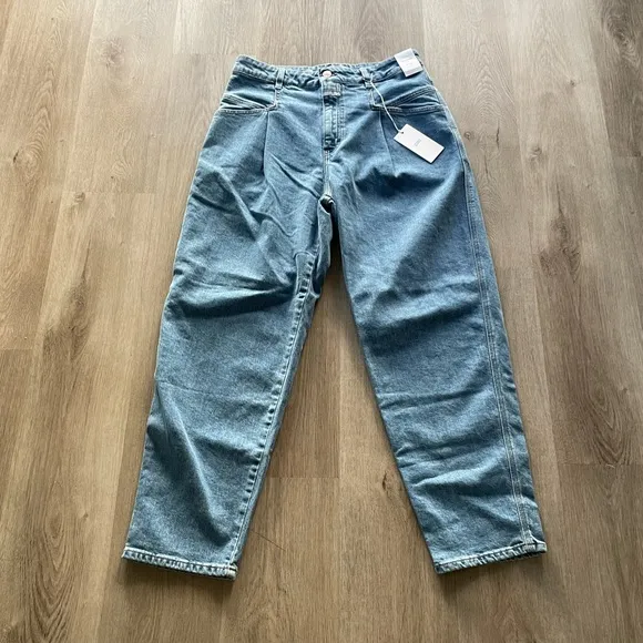 closed a better blue pearl high waist heritage fit straight leg jeans size 31
          
      NWT
