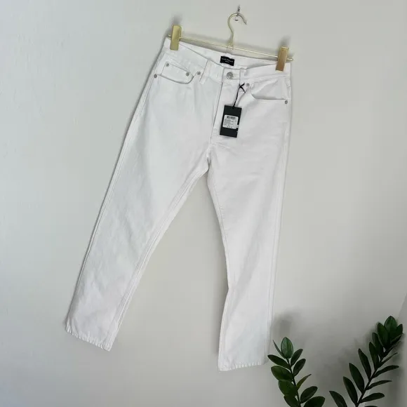 CLUB MONACO Relaxed Slim Crop Vintage-Inspired High Rise White Jeans Sz 24 NWT
          
      NWT
