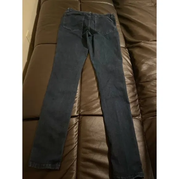 Club Monaco Women's Skinny Jeans 30 inches Dark Wash