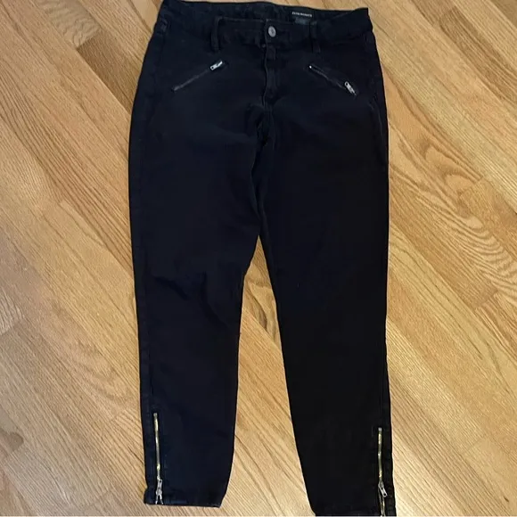 Club Monaco Zipper Skinny Jean size 8