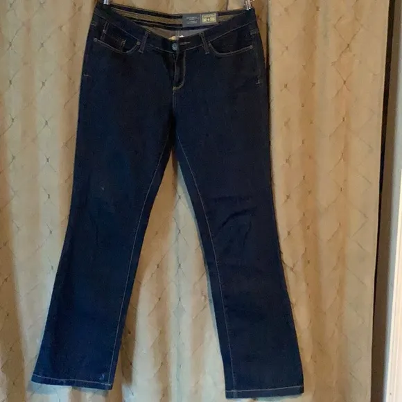 Converse jeans.