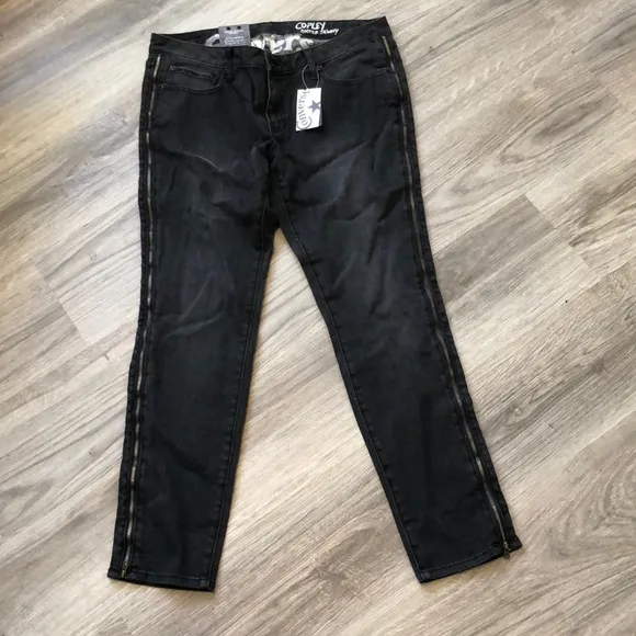 Converse Skinny Jeans
          
      NWT