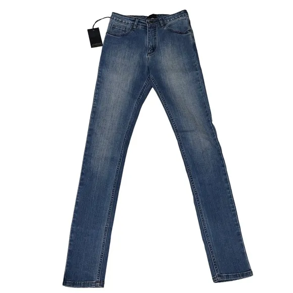 NEW Courtshop Hi Waist Skinny Jeans
          
      NWT